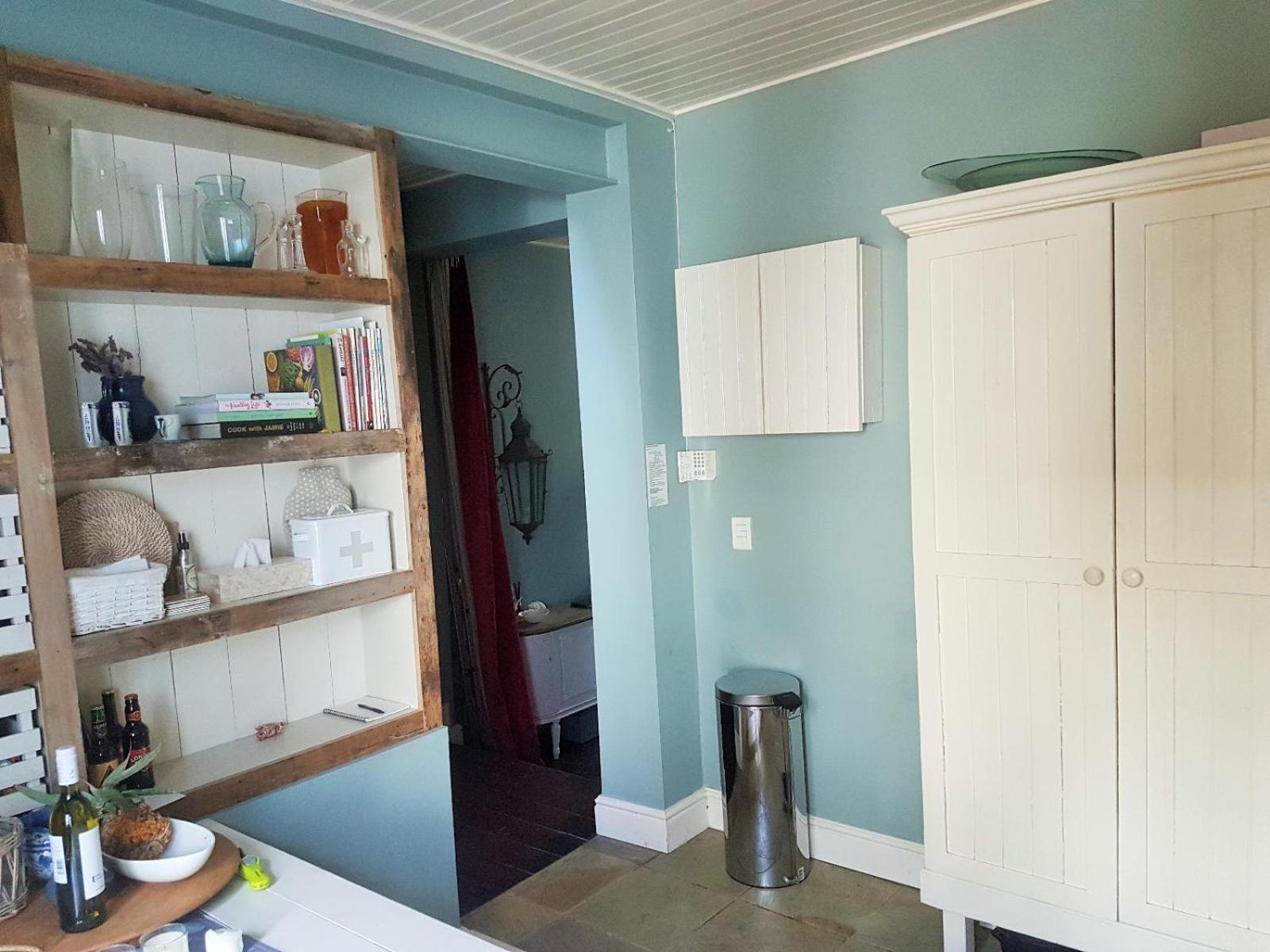 Purple House Accommodations Cape Town Room photo
