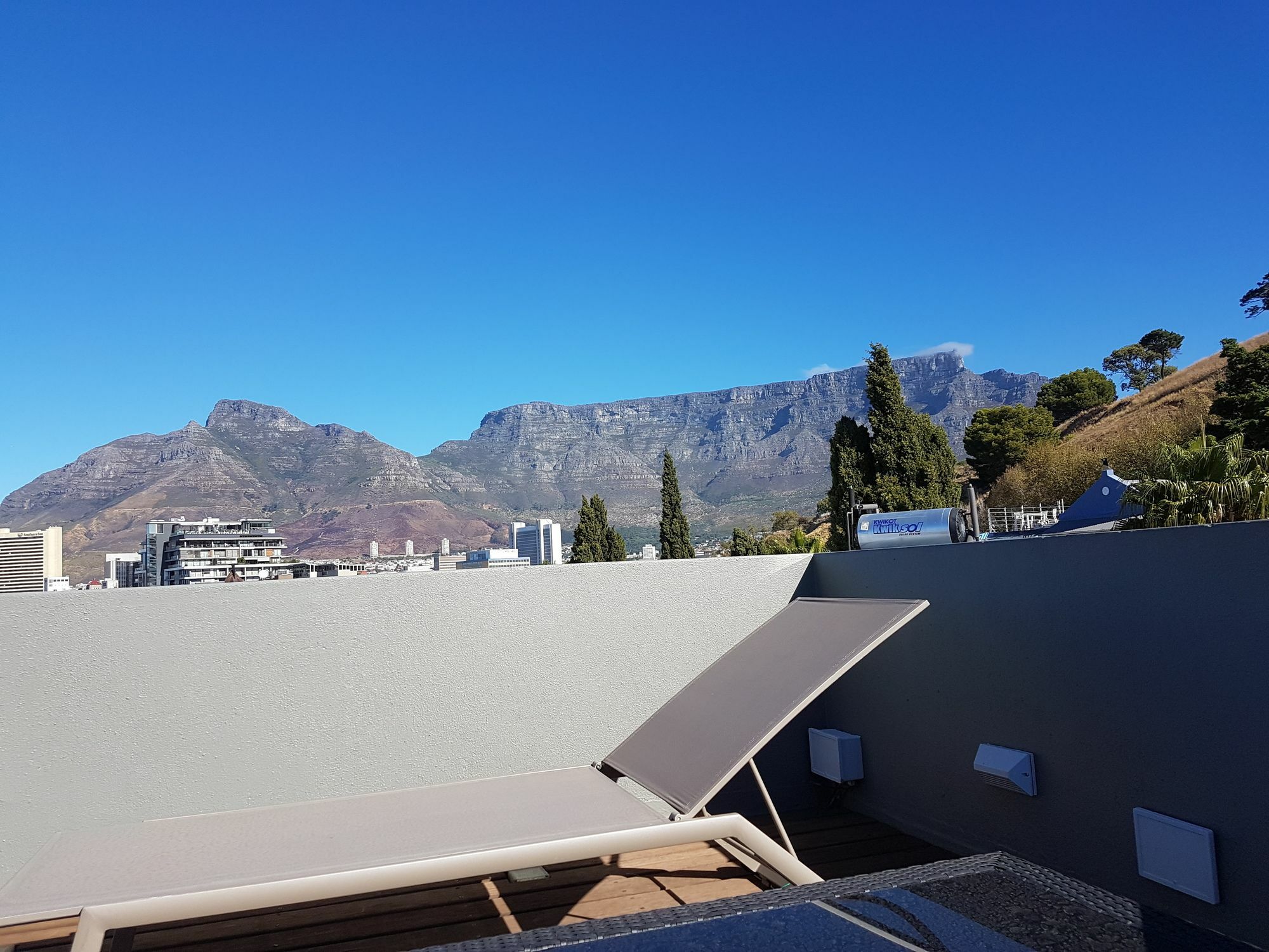 Purple House Accommodations Cape Town Exterior photo